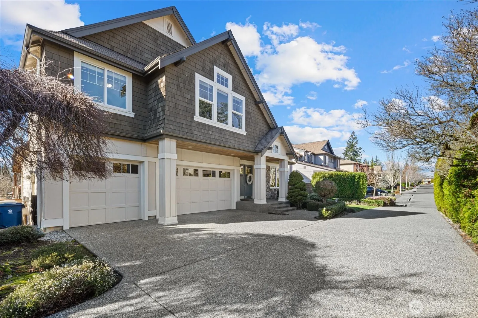 215 Ilwaco Place SE, Renton, WA 98059