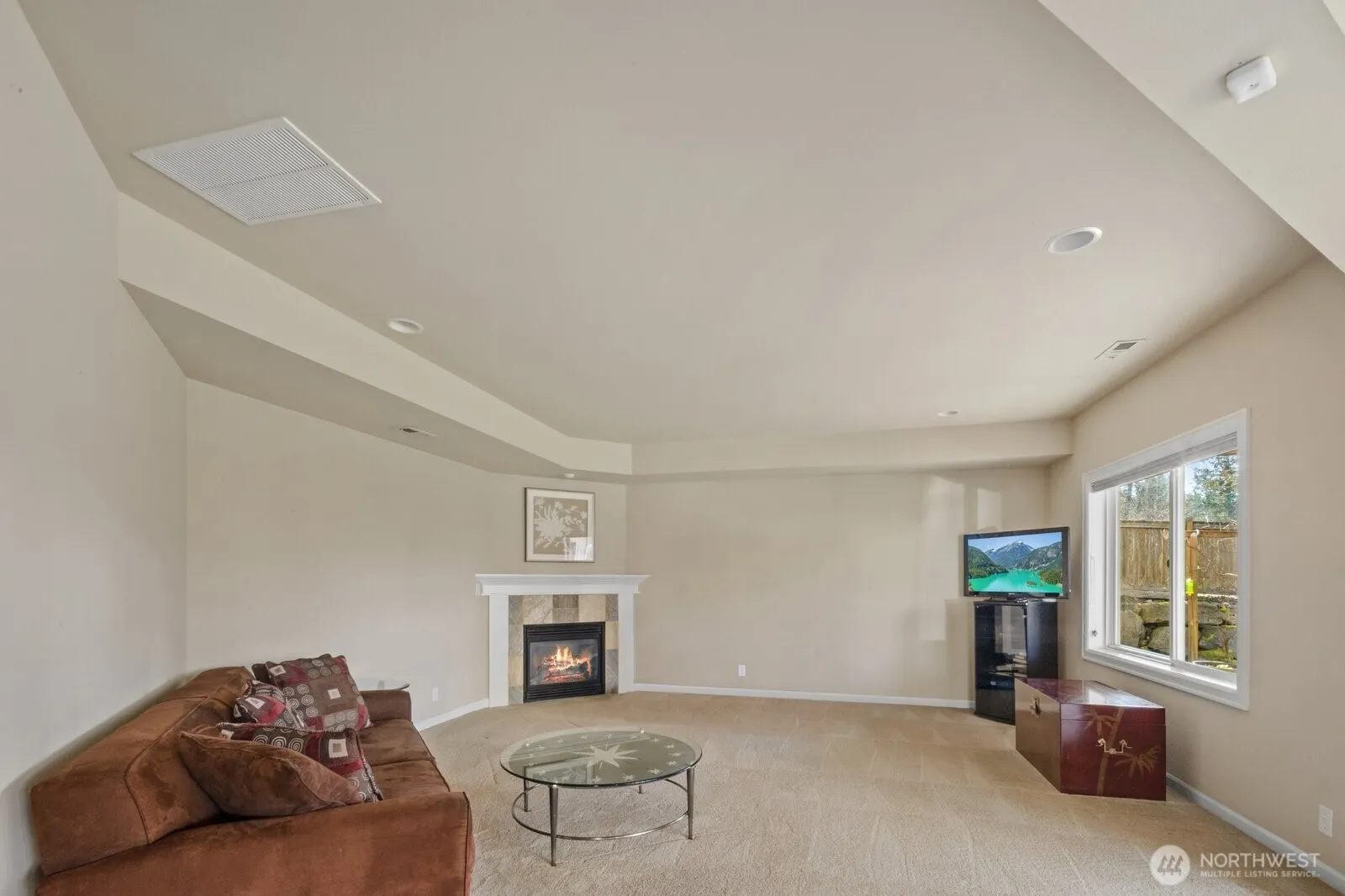 215 Ilwaco Place SE, Renton, WA 98059