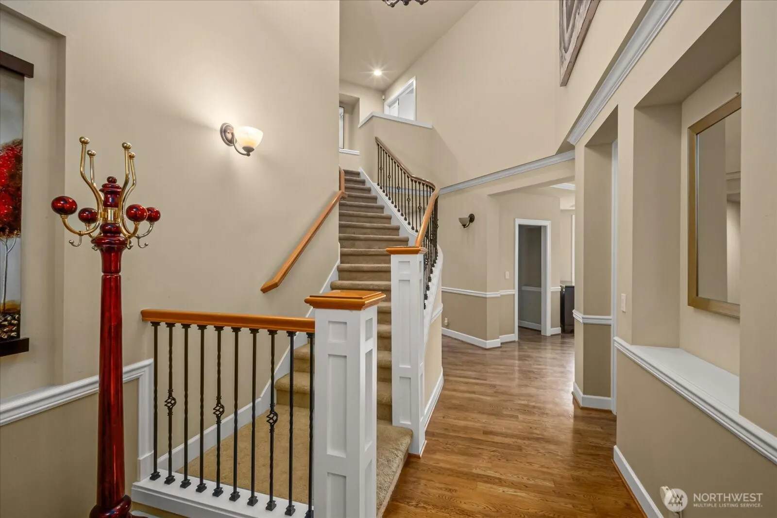 215 Ilwaco Place SE, Renton, WA 98059