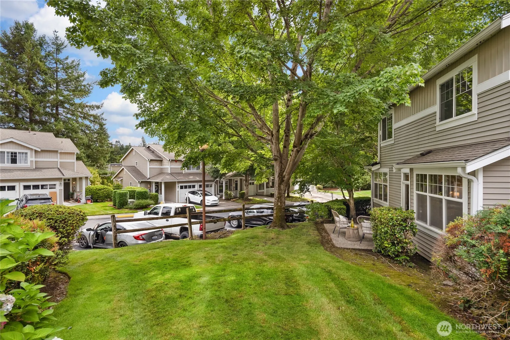 17824 NE 96th Way #3, Redmond, WA 98052