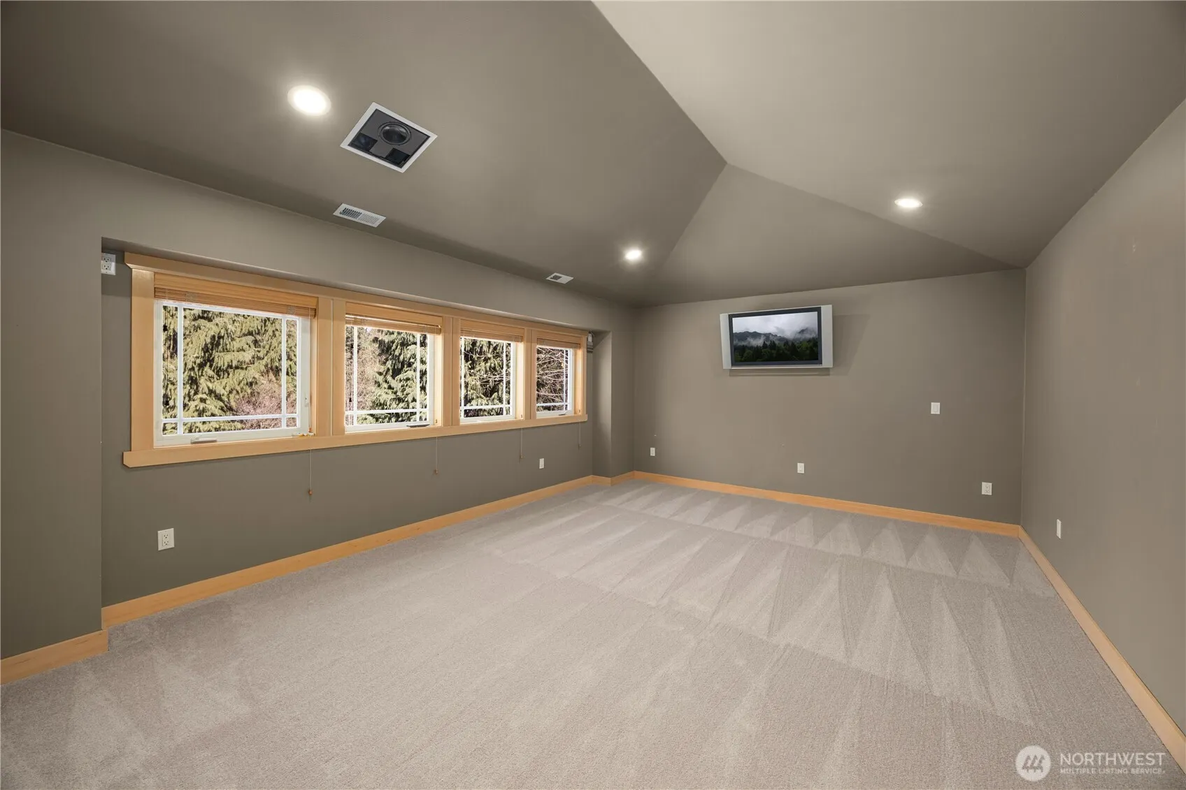 7402 229th Place SE, Woodinville, WA 98072-6009