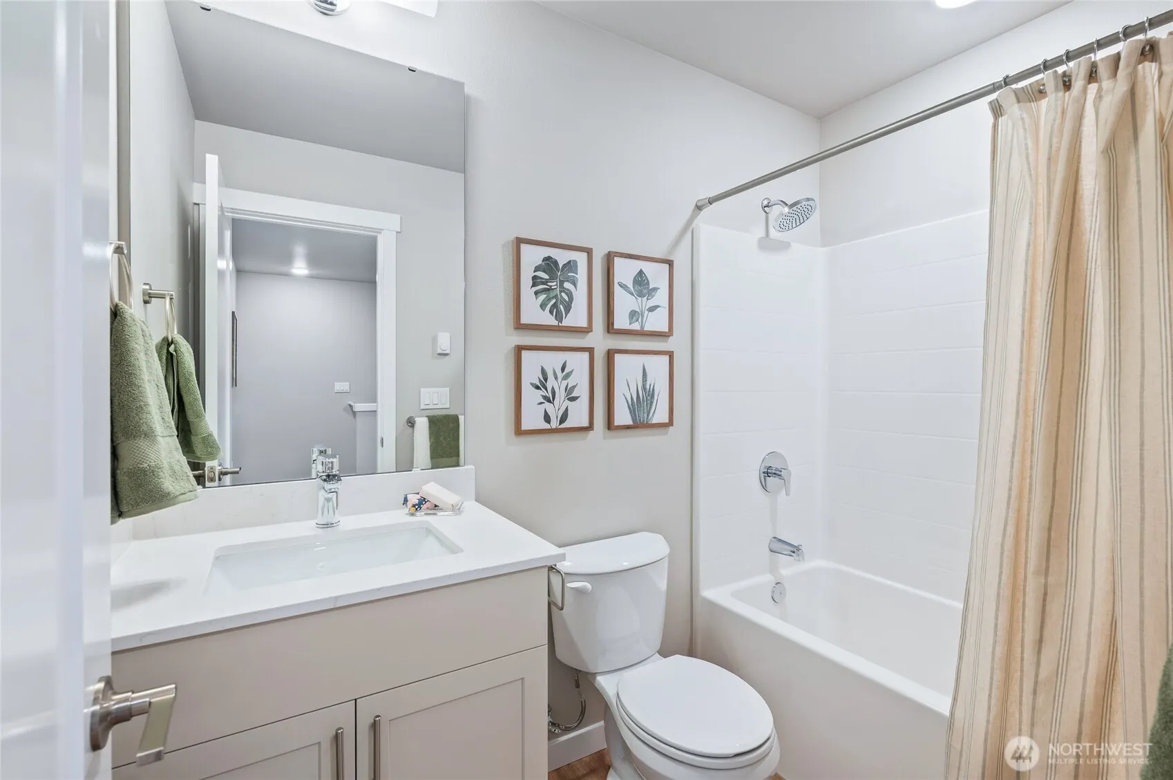 14424 Madison Way #H2, Lynnwood, WA 98087
