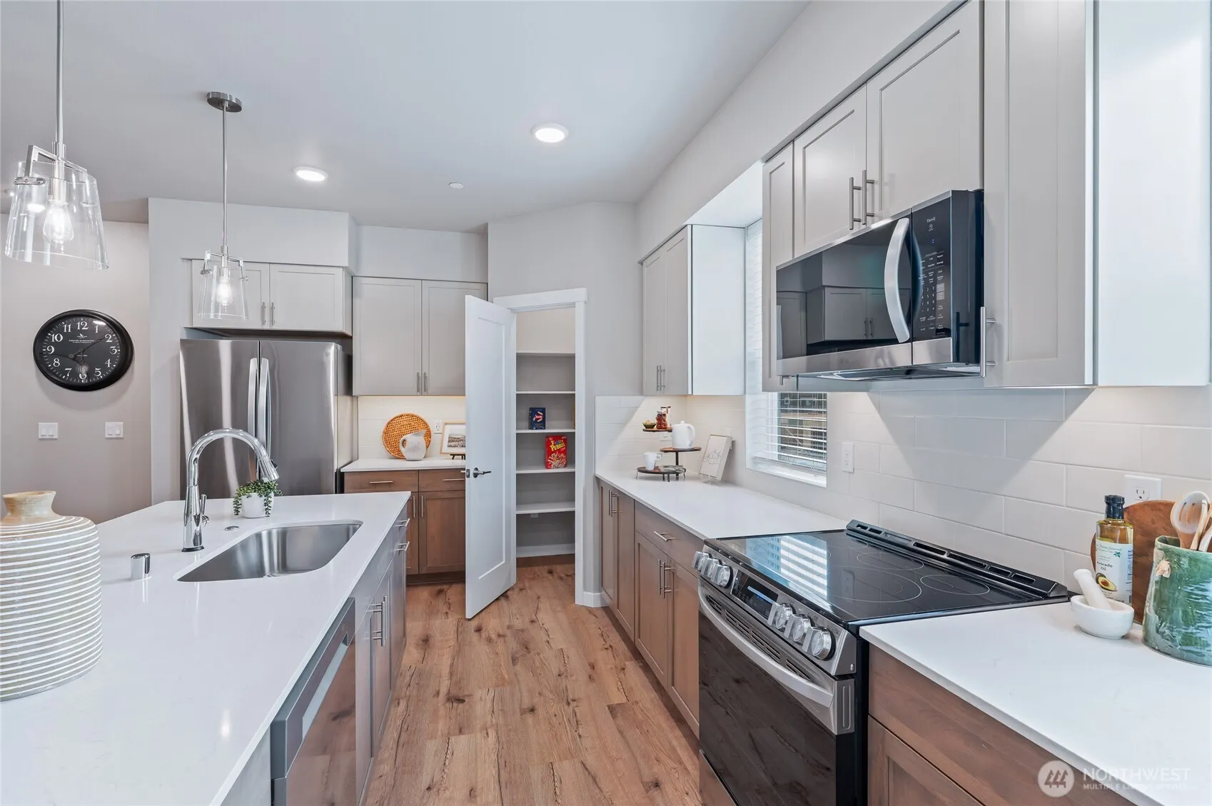 14424 Madison Way #H2, Lynnwood, WA 98087