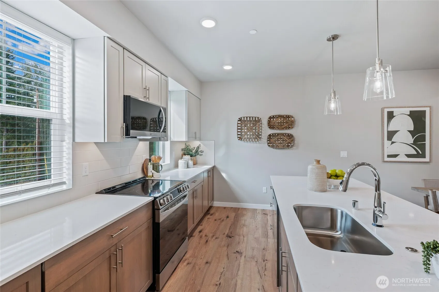 14424 Madison Way #H2, Lynnwood, WA 98087
