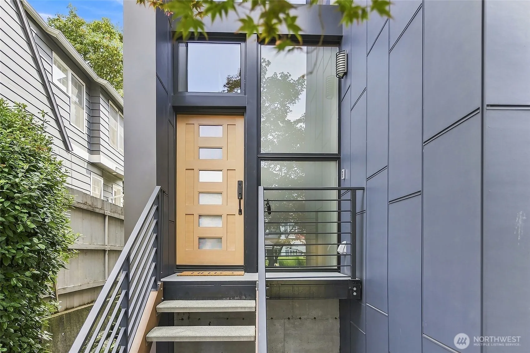 7522 14th Avenue NE, Seattle, WA 98115