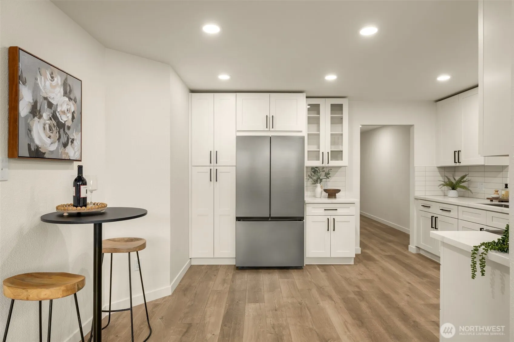 9715 NE Juanita Drive #B107, Kirkland, WA 98034
