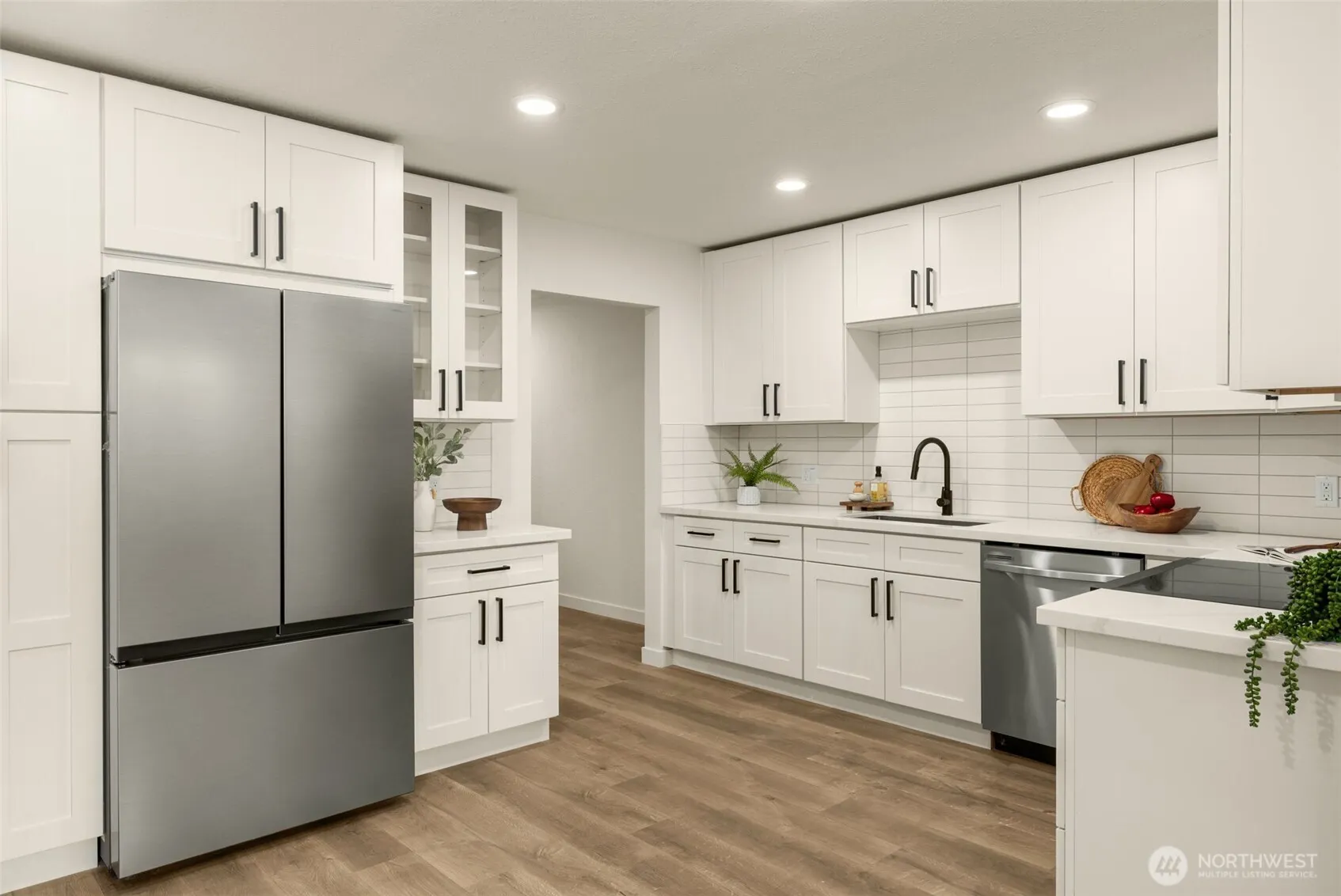9715 NE Juanita Drive #B107, Kirkland, WA 98034