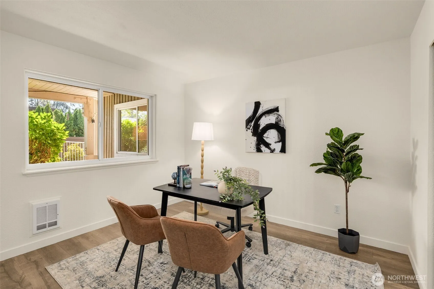 9715 NE Juanita Drive #B107, Kirkland, WA 98034