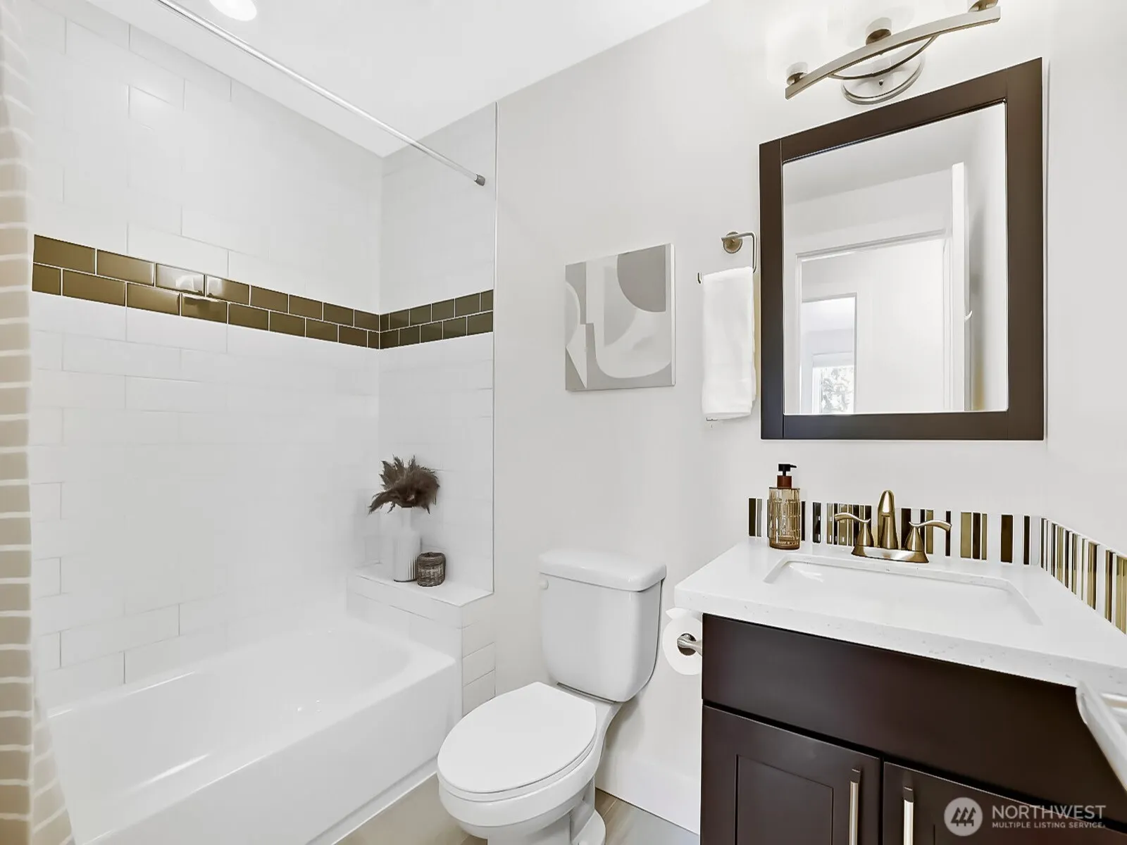 13832 125th Avenue NE, Kirkland, WA 98034