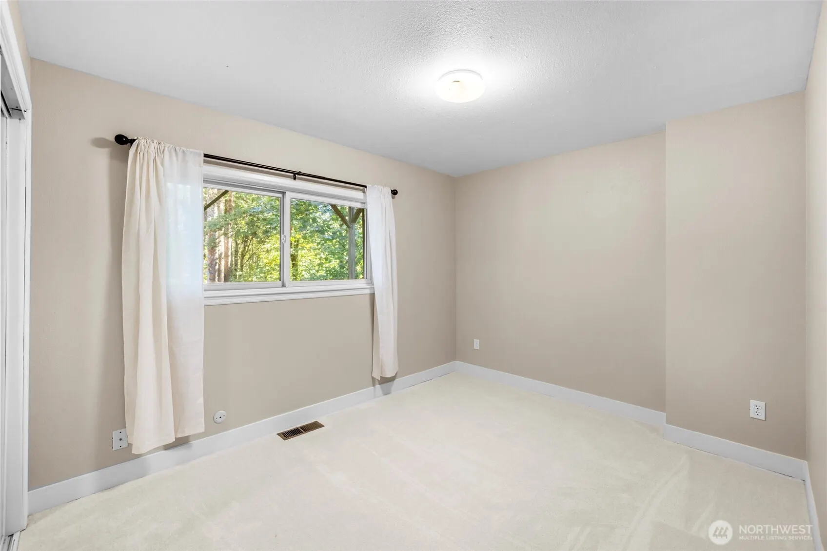 15704 121st Avenue SE, Renton, WA 98058