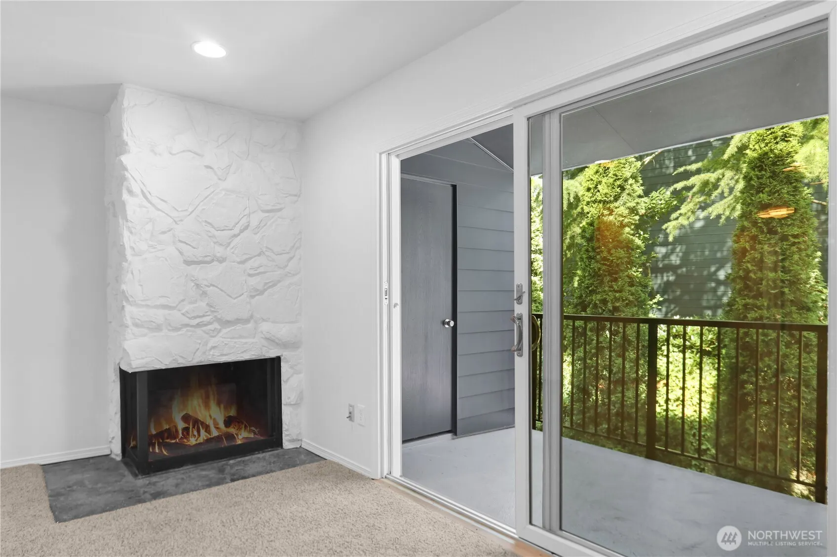 17018 NE 80th Street #C5, Redmond, WA 98052