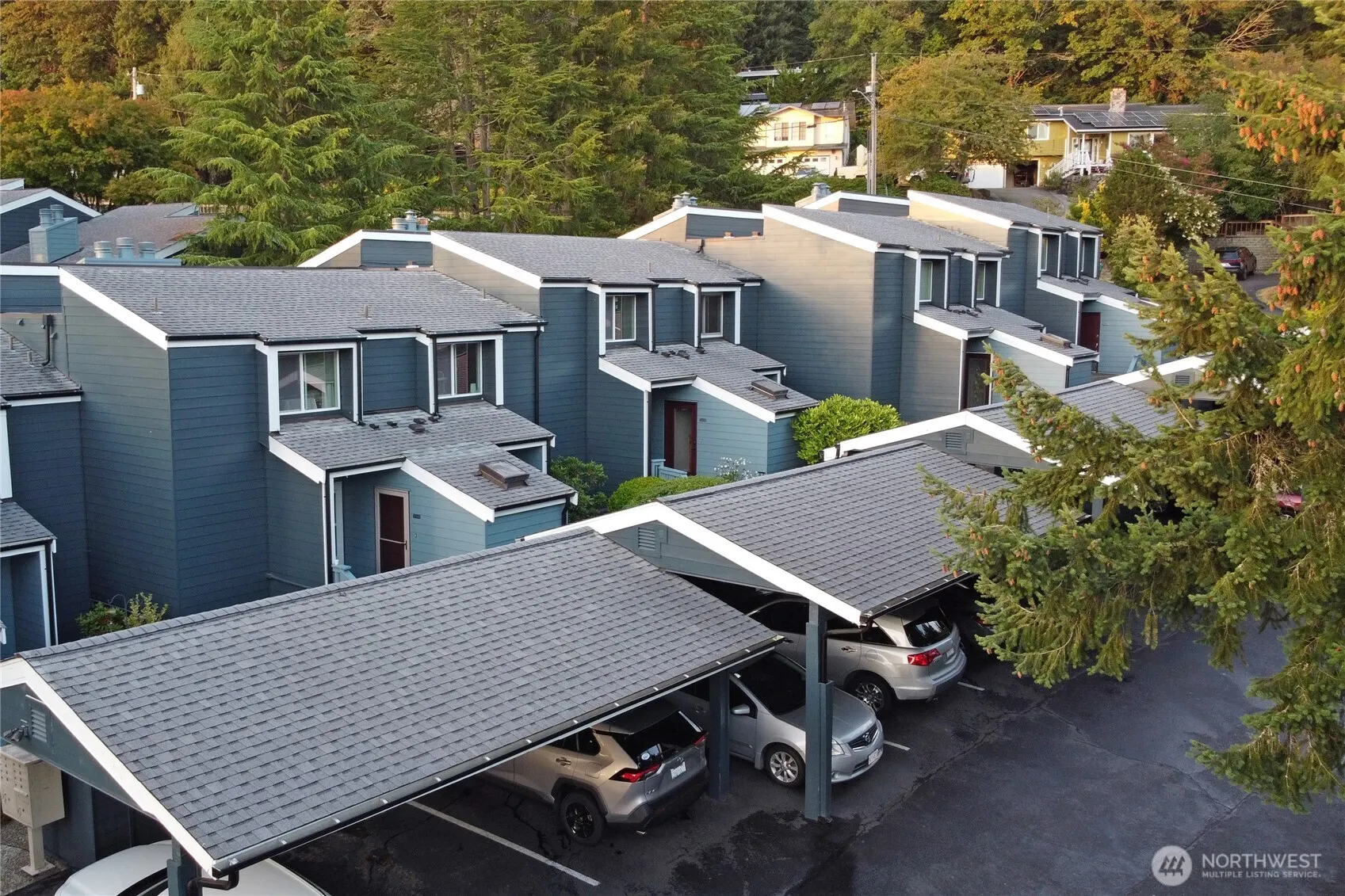 17018 NE 80th Street #C5, Redmond, WA 98052