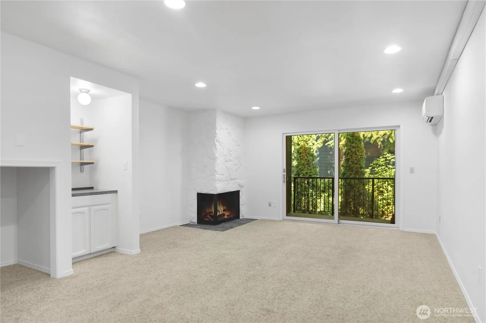 17018 NE 80th Street #C5, Redmond, WA 98052