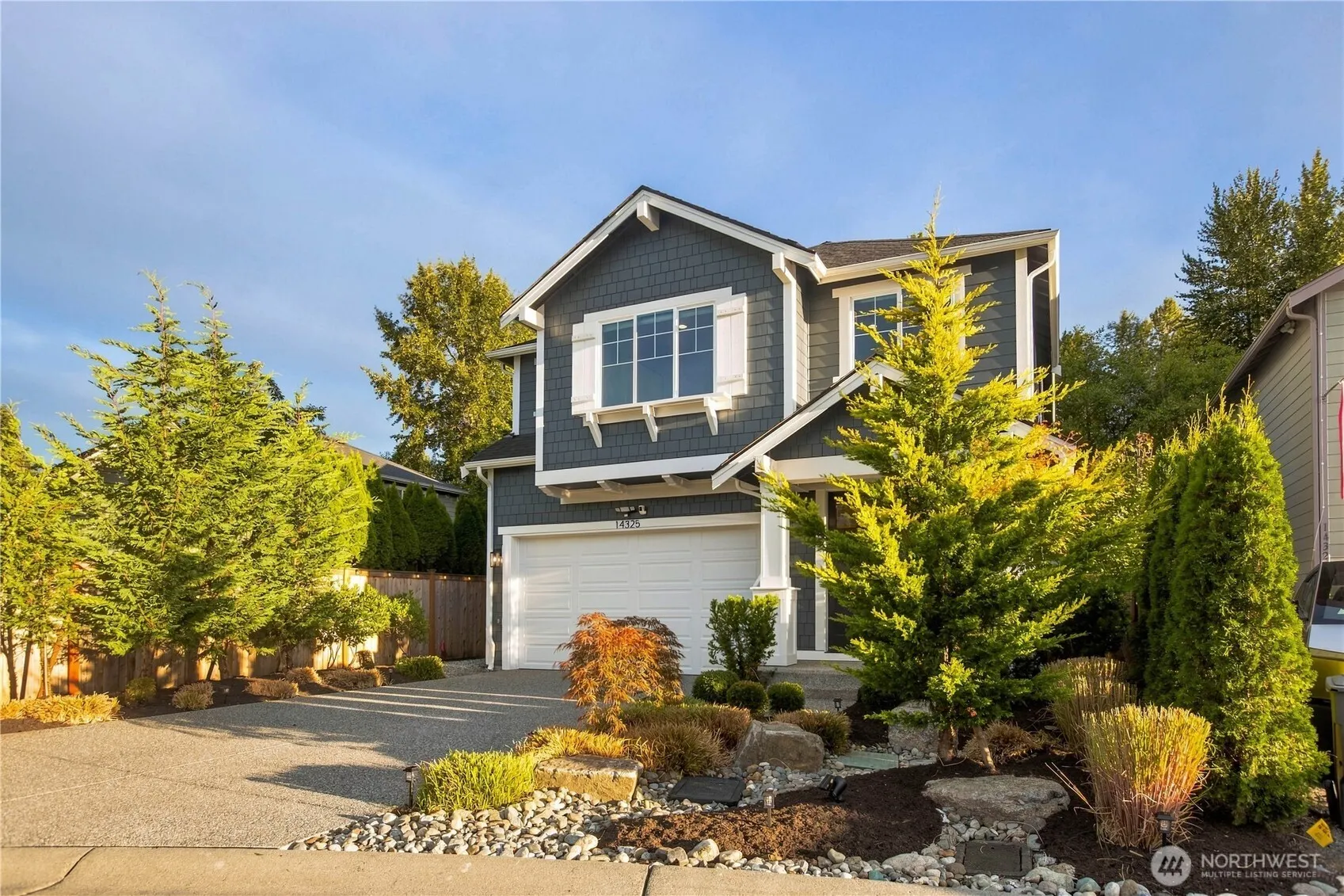 14325 5th Avenue W, Lynnwood, WA 98087