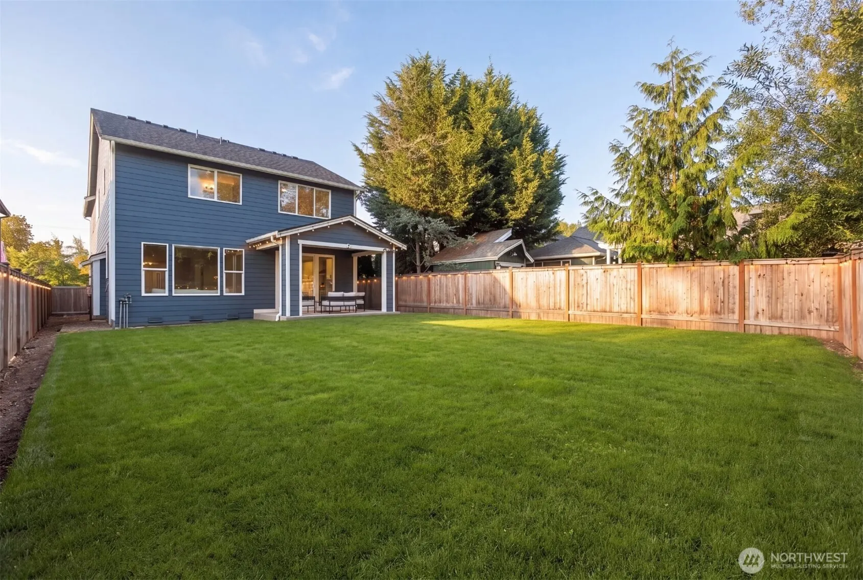14325 5th Avenue W, Lynnwood, WA 98087
