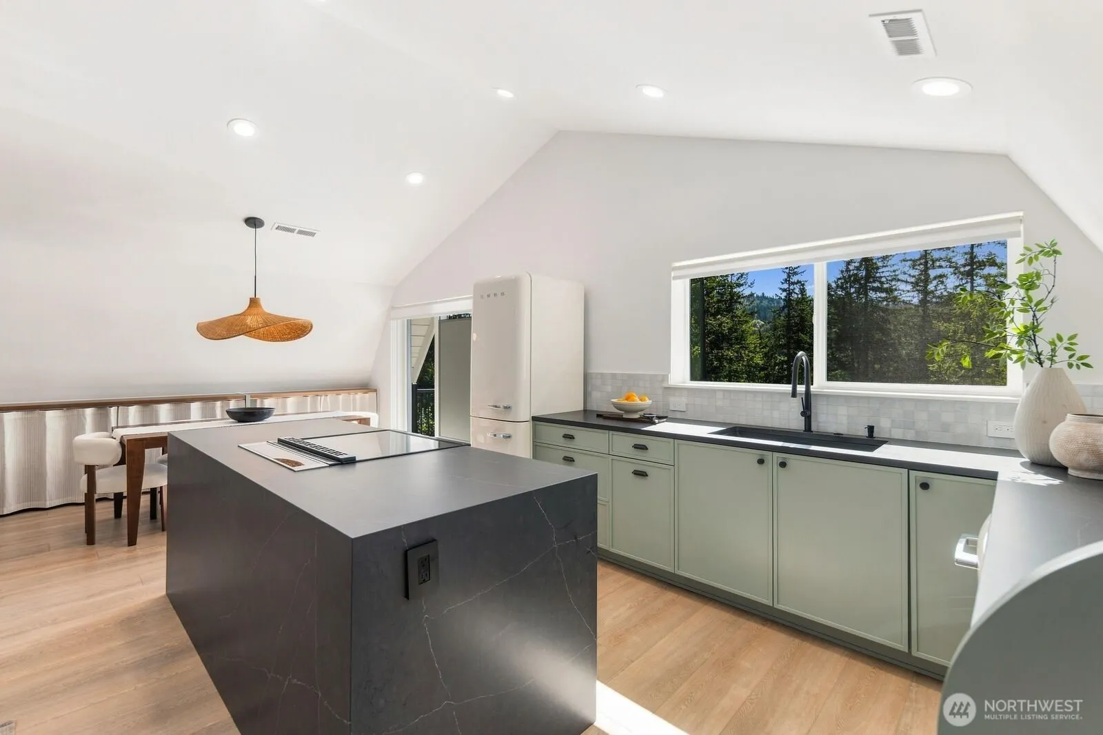 25515 SE Issaquah-Fall City Road , Issaquah, WA 98029