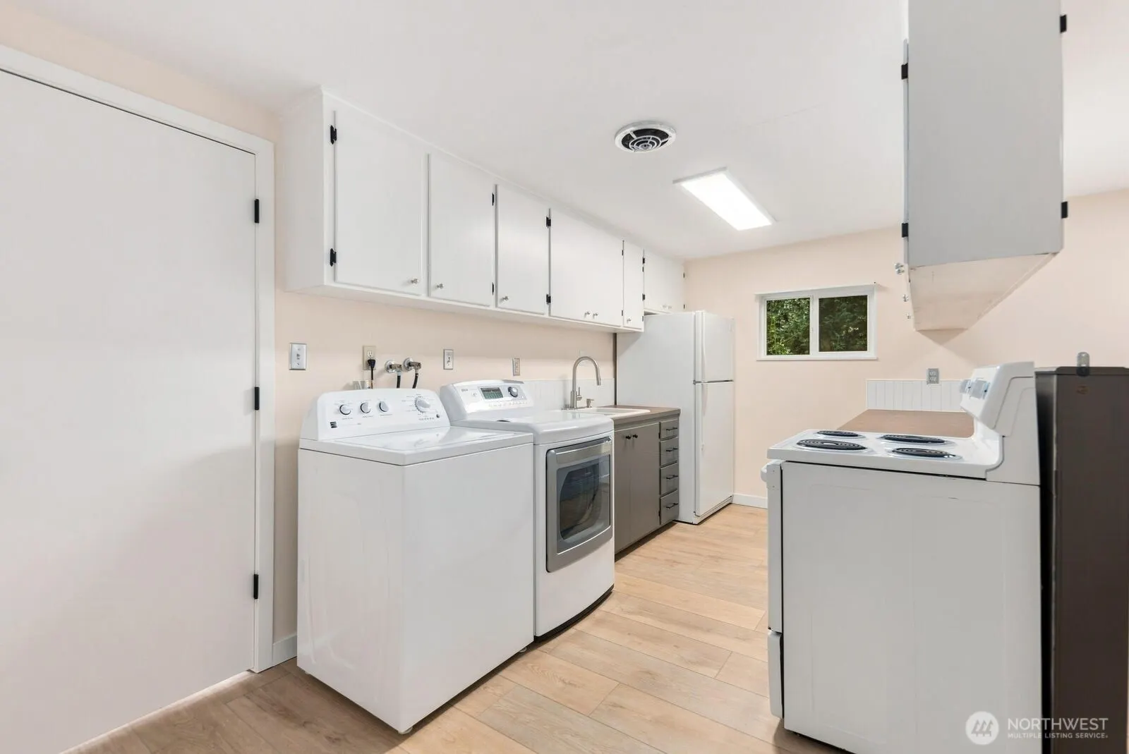 25515 SE Issaquah-Fall City Road , Issaquah, WA 98029