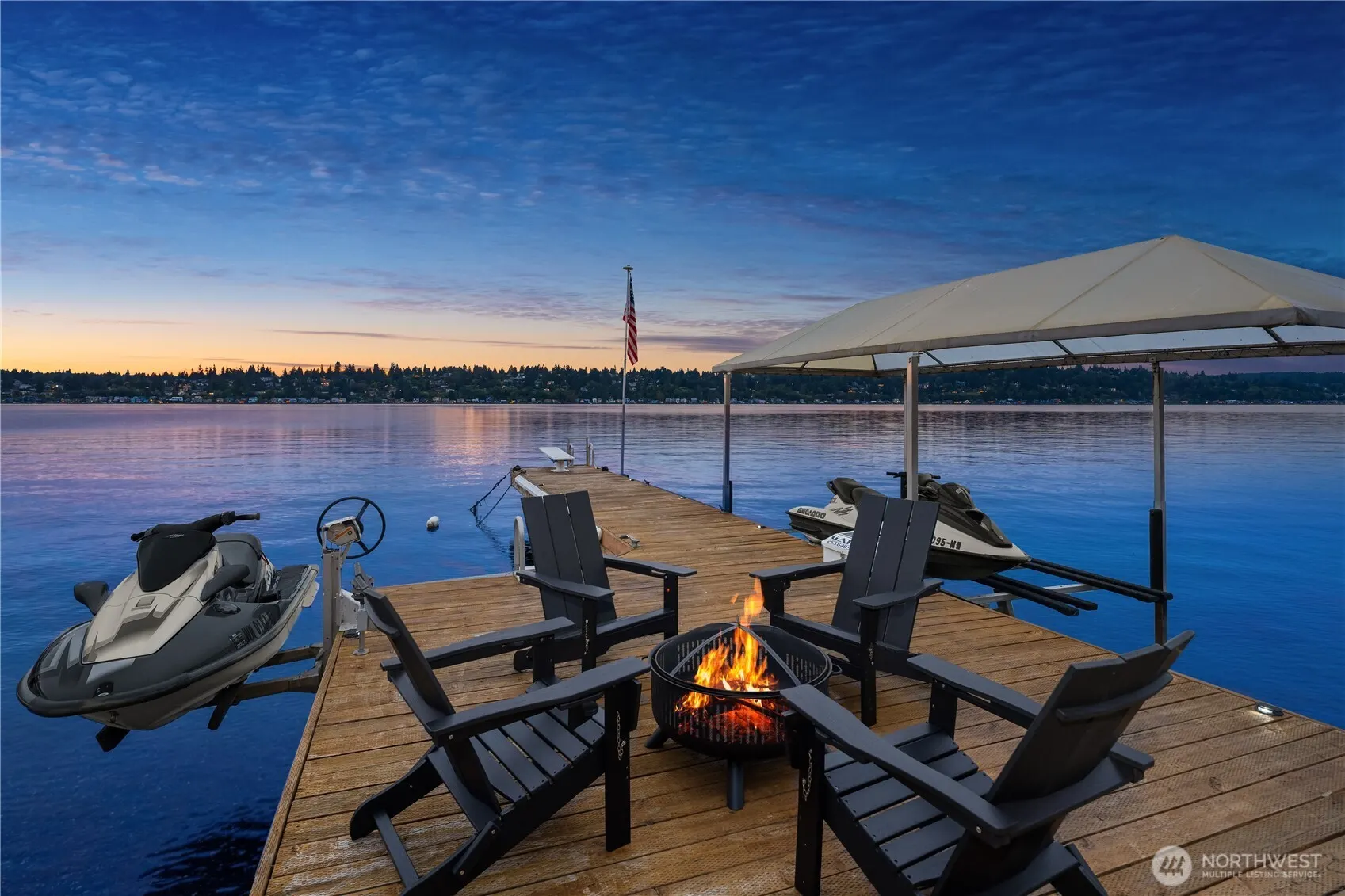 13031 Holmes Point Drive NE, Kirkland, WA 98034