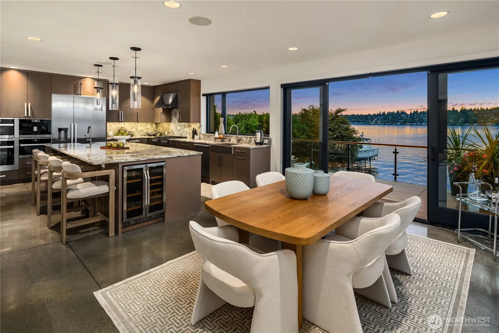 13031 Holmes Point Drive NE, Kirkland, WA 98034