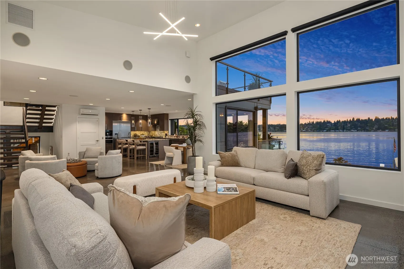 13031 Holmes Point Drive NE, Kirkland, WA 98034