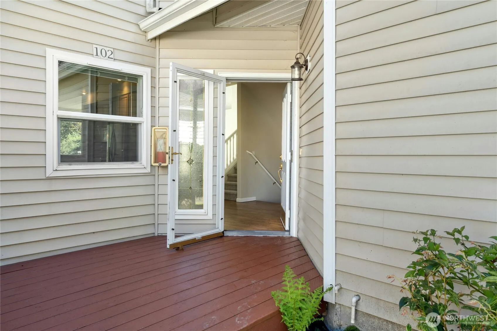 9821 NE Riverbend Drive #C 102, Bothell, WA 98011