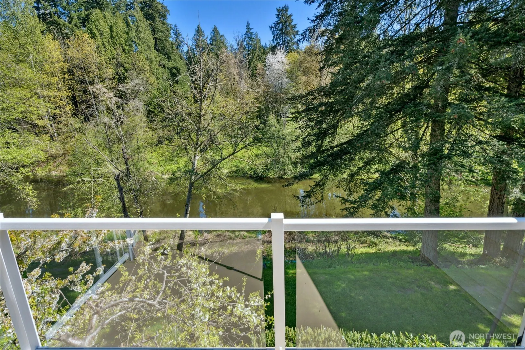 9821 NE Riverbend Drive #C 102, Bothell, WA 98011