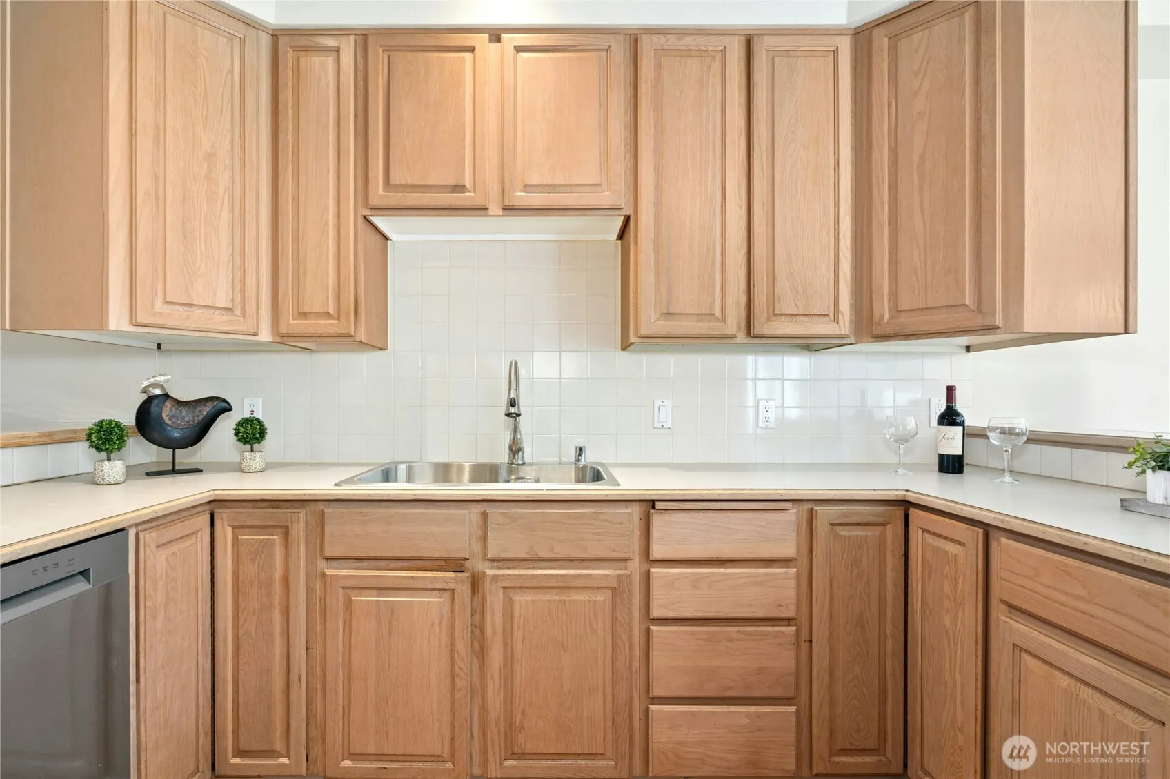 9821 NE Riverbend Drive #C 102, Bothell, WA 98011