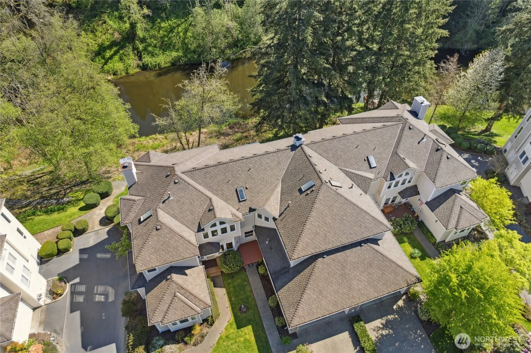 9821 NE Riverbend Drive #C 102, Bothell, WA 98011