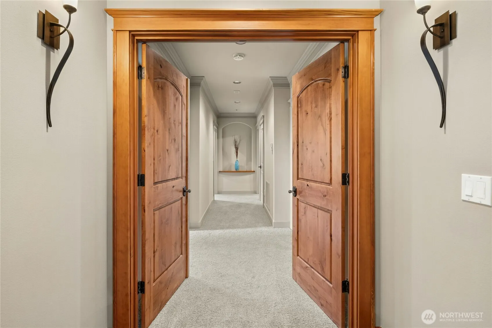 21241 SE 40th Street , Sammamish, WA 98075-5238