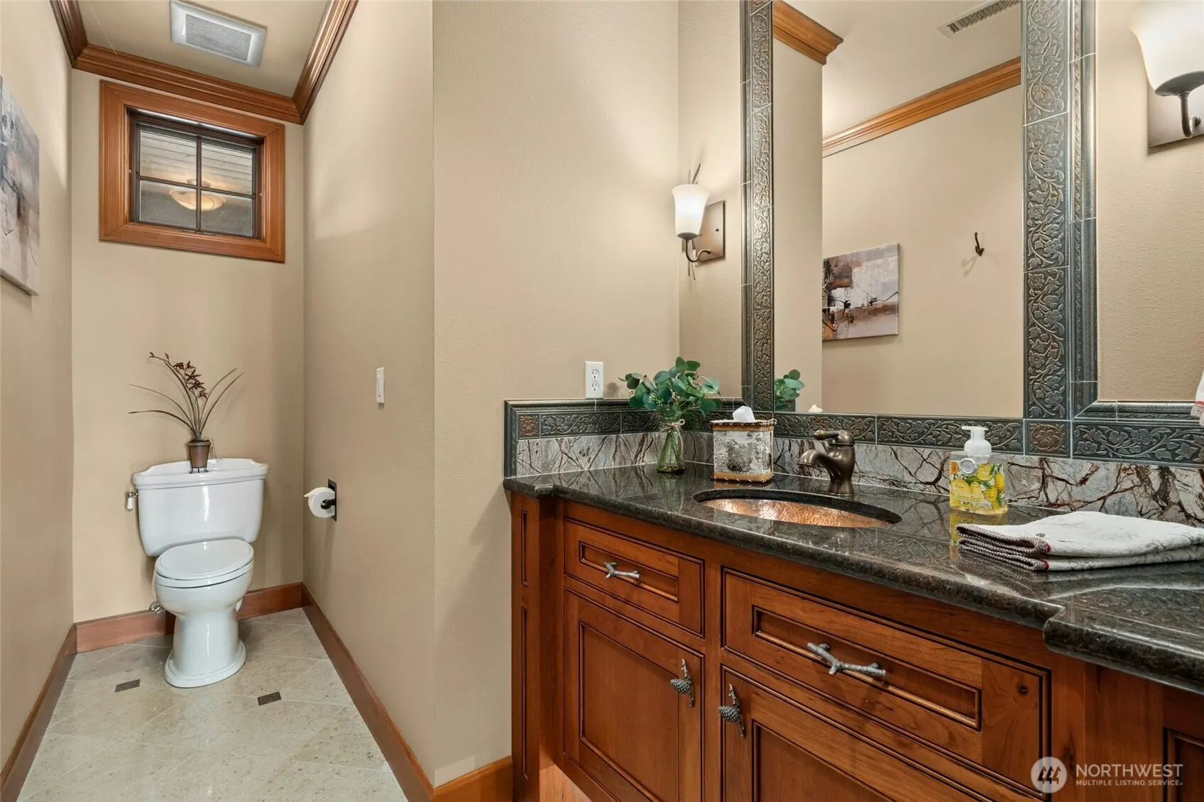 21241 SE 40th Street , Sammamish, WA 98075-5238