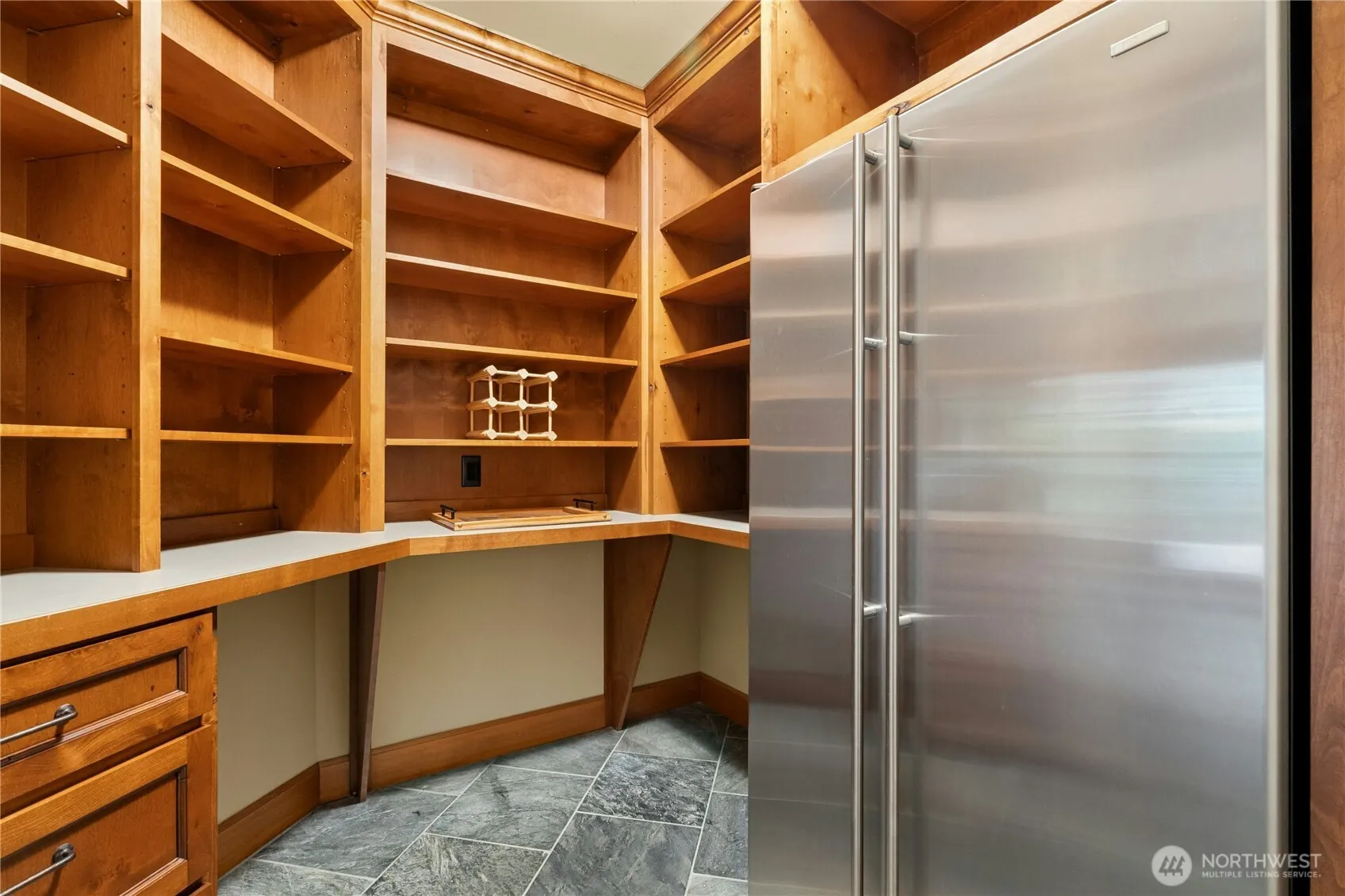 21241 SE 40th Street , Sammamish, WA 98075-5238