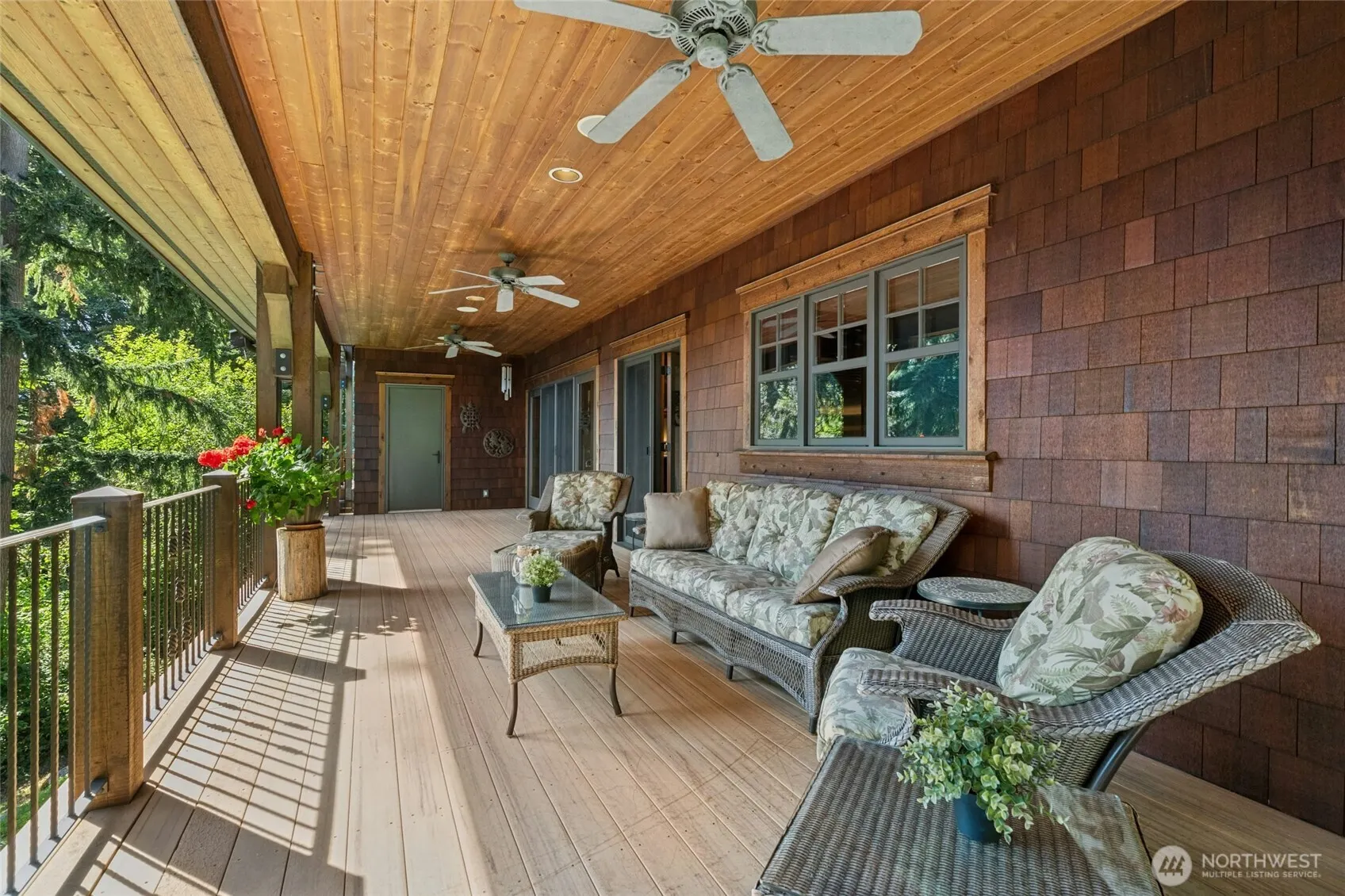 21241 SE 40th Street , Sammamish, WA 98075-5238