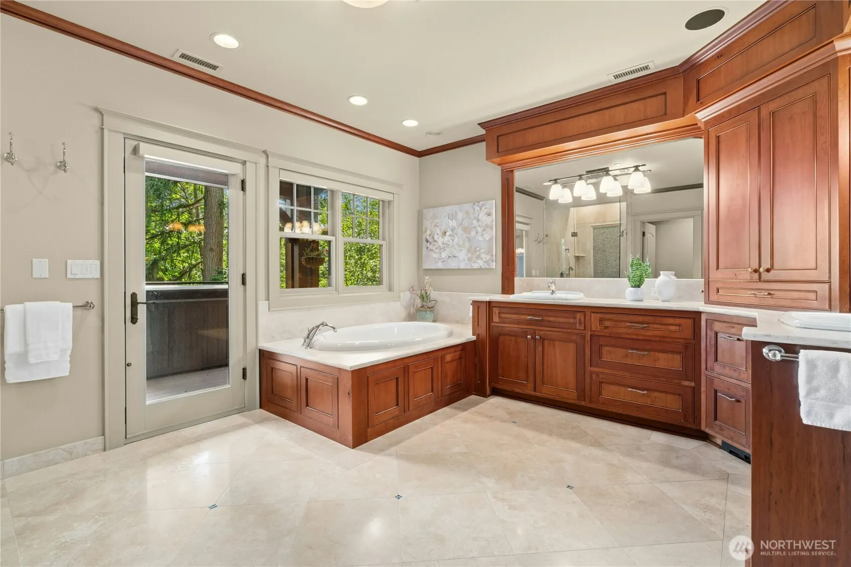 21241 SE 40th Street , Sammamish, WA 98075-5238