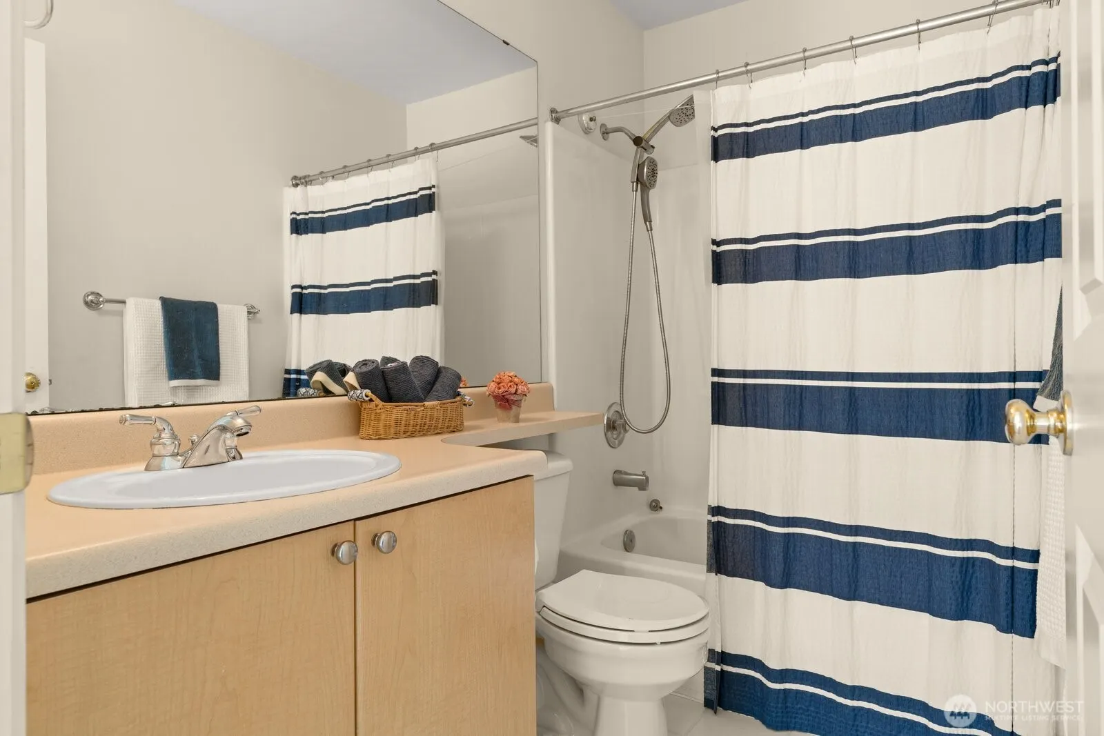 2680 139th Avenue SE #60, Bellevue, WA 98005