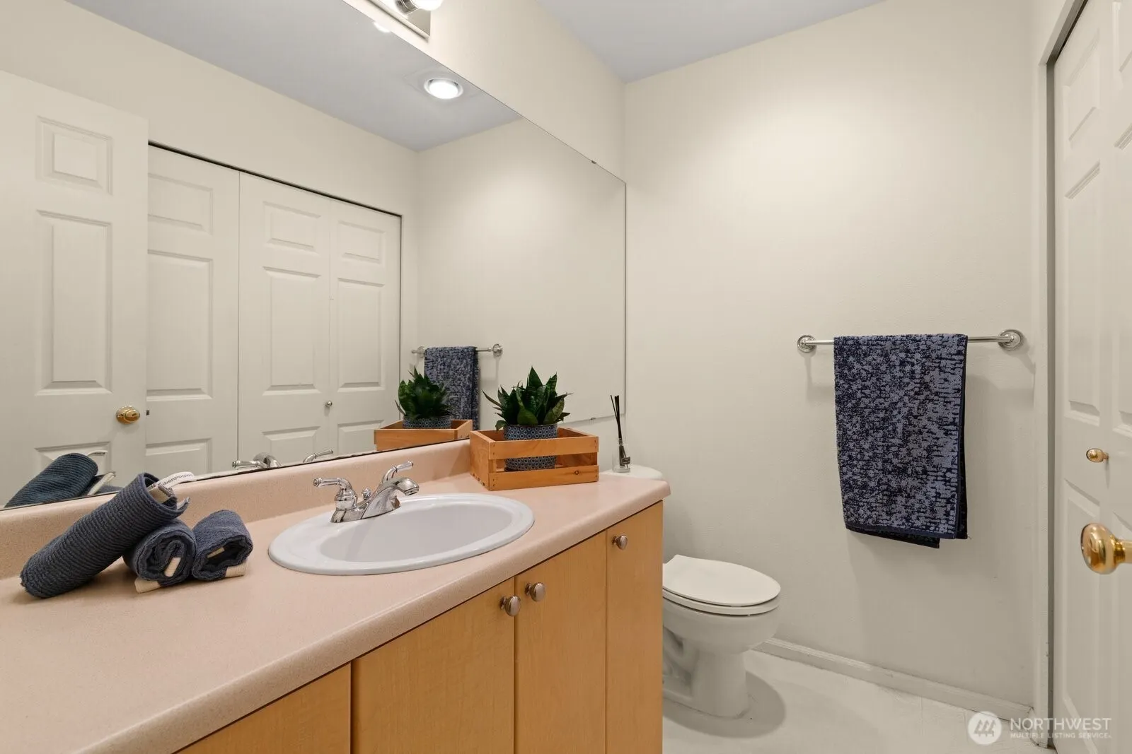 2680 139th Avenue SE #60, Bellevue, WA 98005