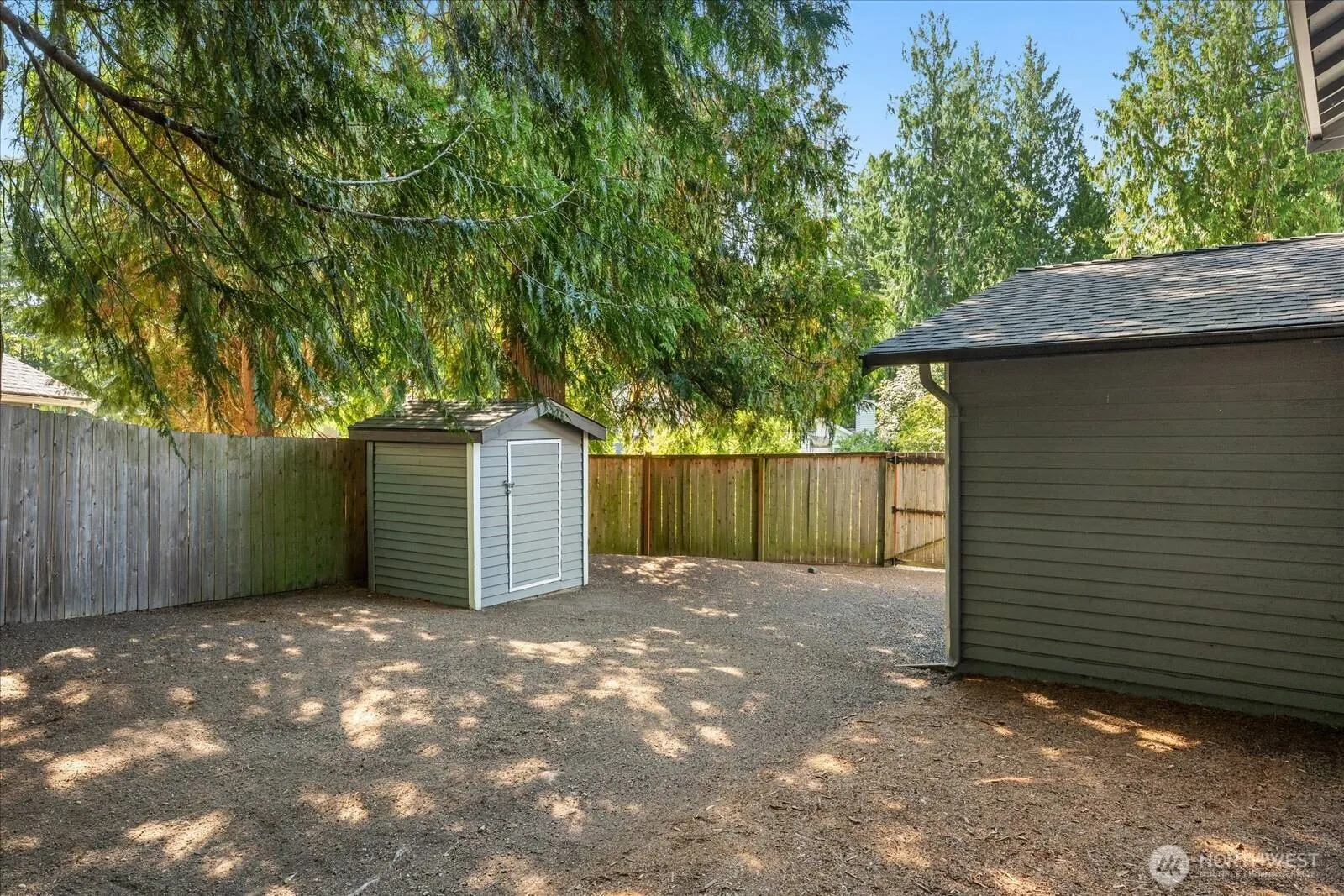 22414 NE 12th Court , Sammamish, WA 98074-6817