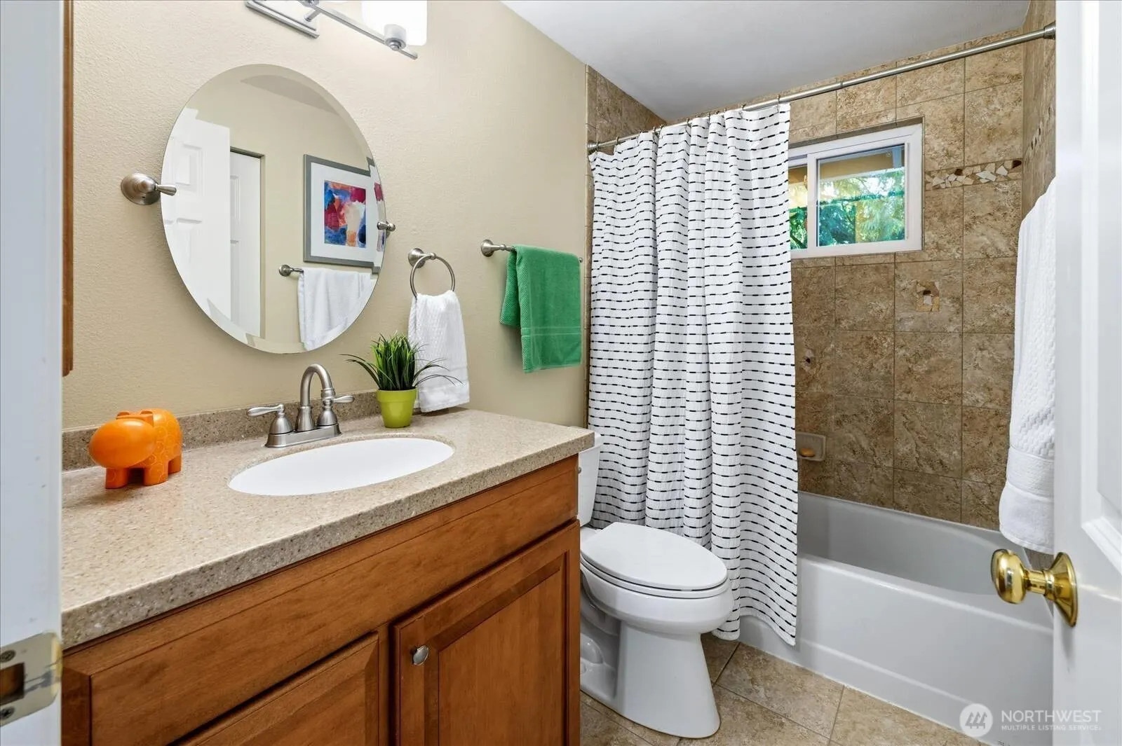 22414 NE 12th Court , Sammamish, WA 98074-6817