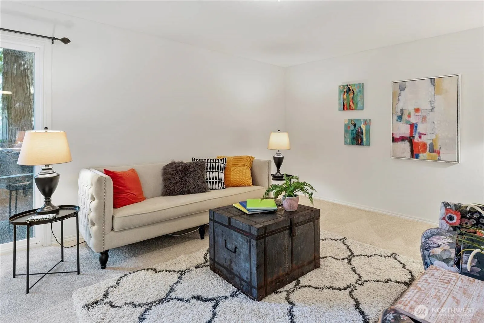 22414 NE 12th Court , Sammamish, WA 98074-6817