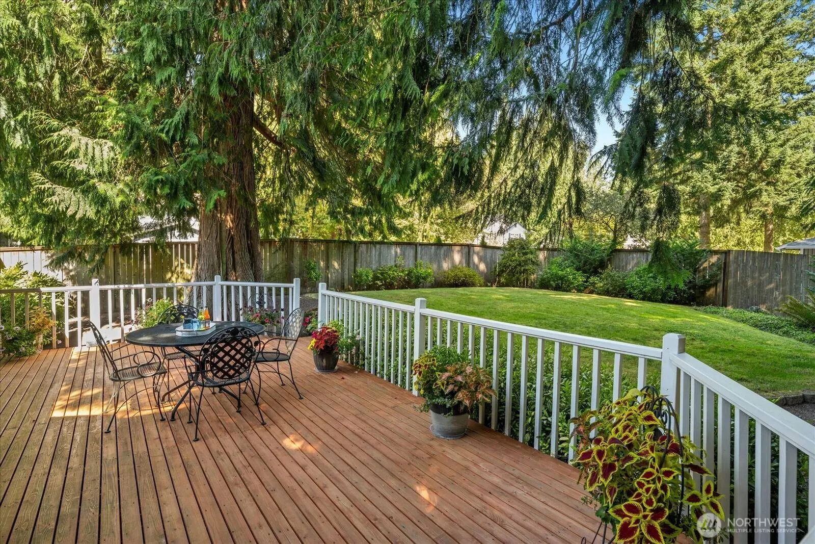 22414 NE 12th Court , Sammamish, WA 98074-6817