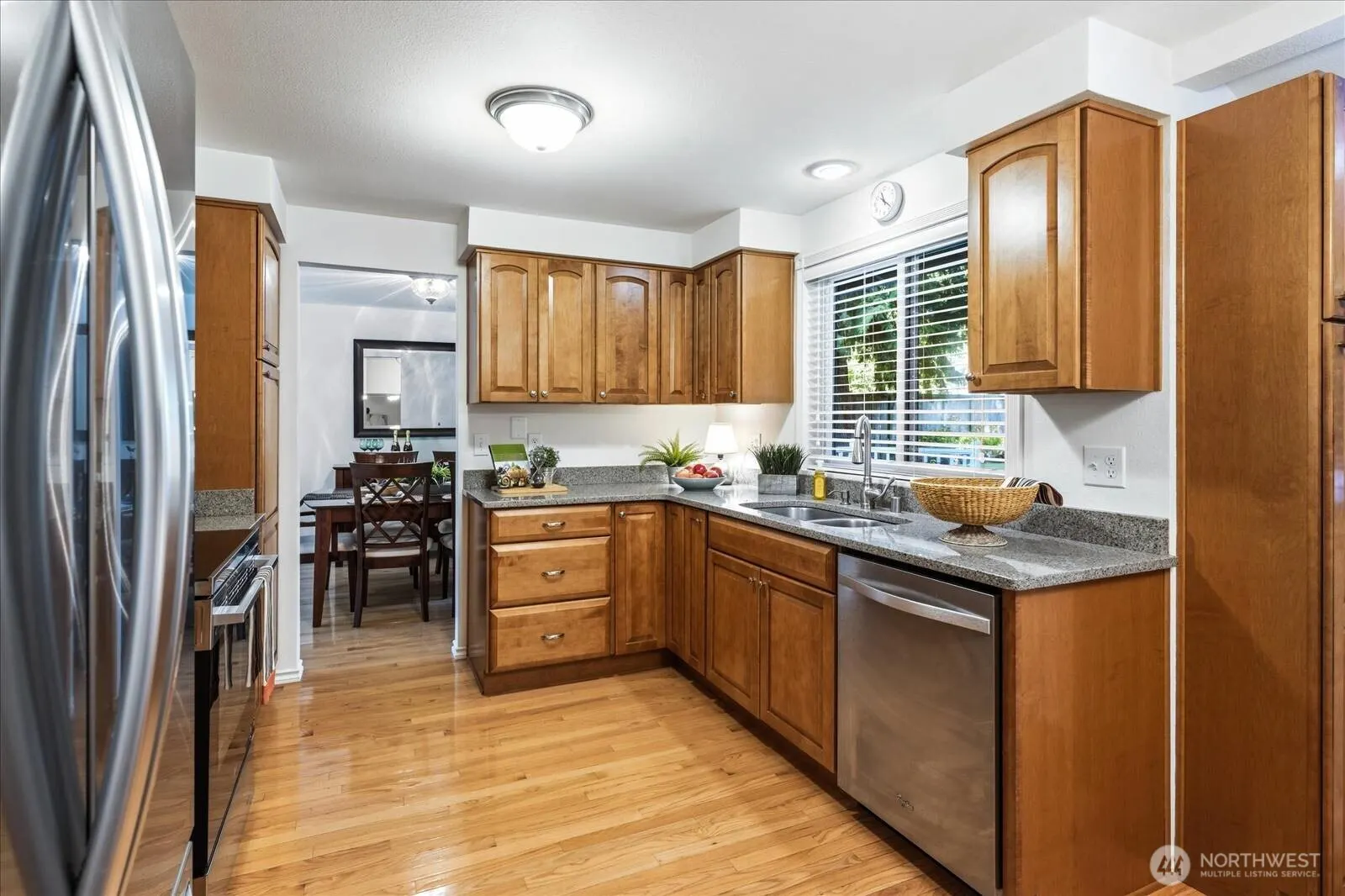22414 NE 12th Court , Sammamish, WA 98074-6817