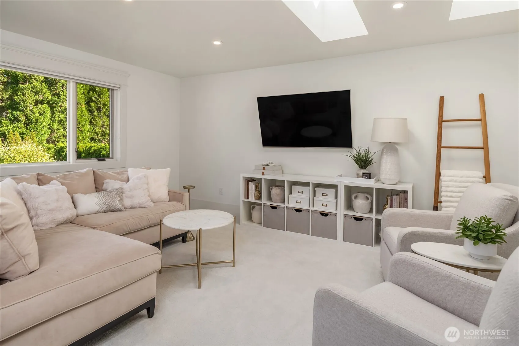 9801 NE 4th Street #D, Bellevue, WA 98004-5411
