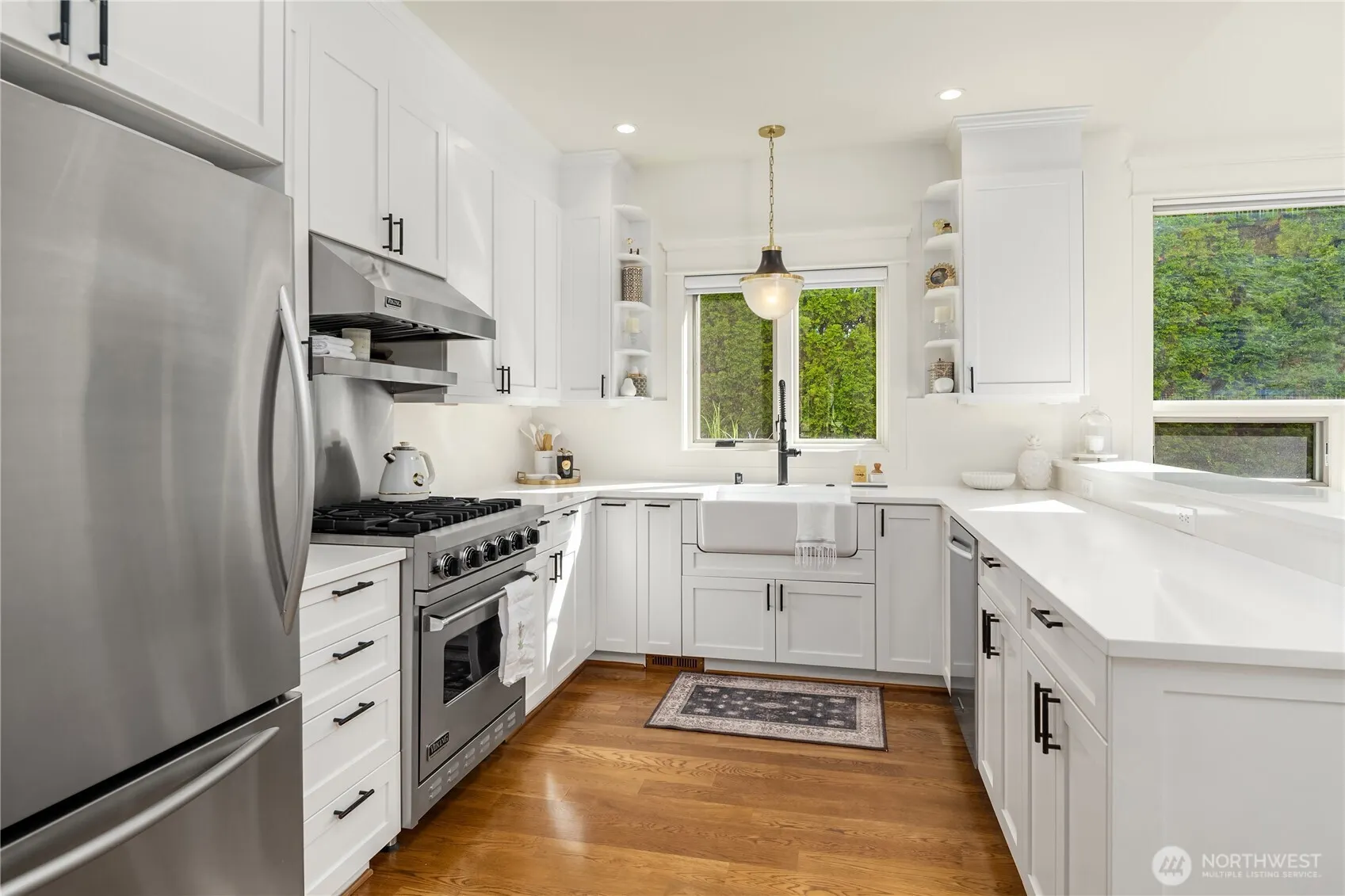 9801 NE 4th Street #D, Bellevue, WA 98004-5411
