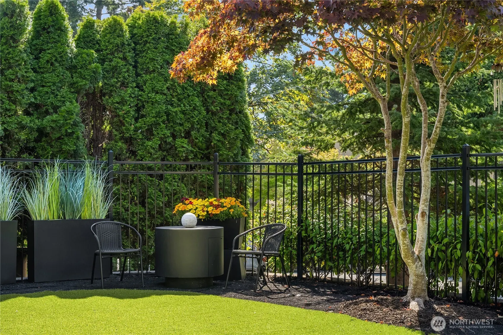 9801 NE 4th Street #D, Bellevue, WA 98004-5411
