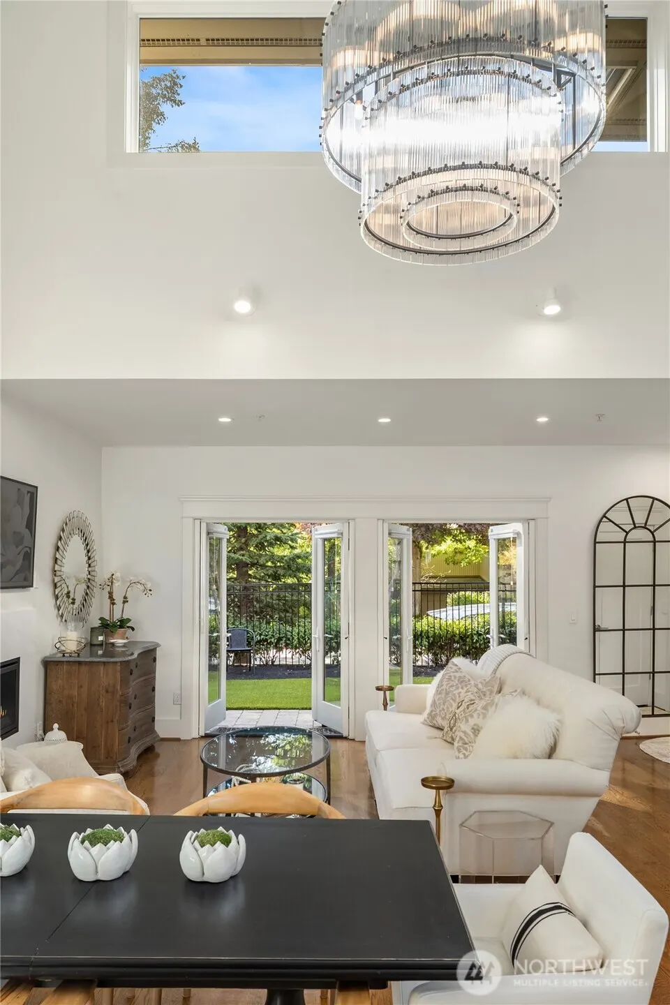9801 NE 4th Street #D, Bellevue, WA 98004-5411