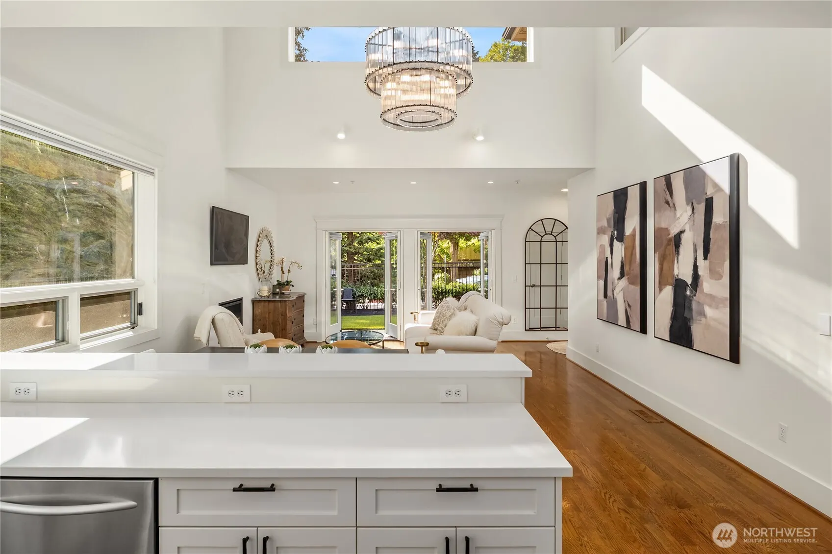 9801 NE 4th Street #D, Bellevue, WA 98004-5411