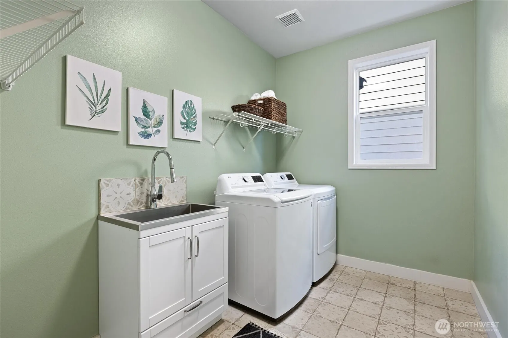 9357 221st Place NE, Redmond, WA 98053-2048
