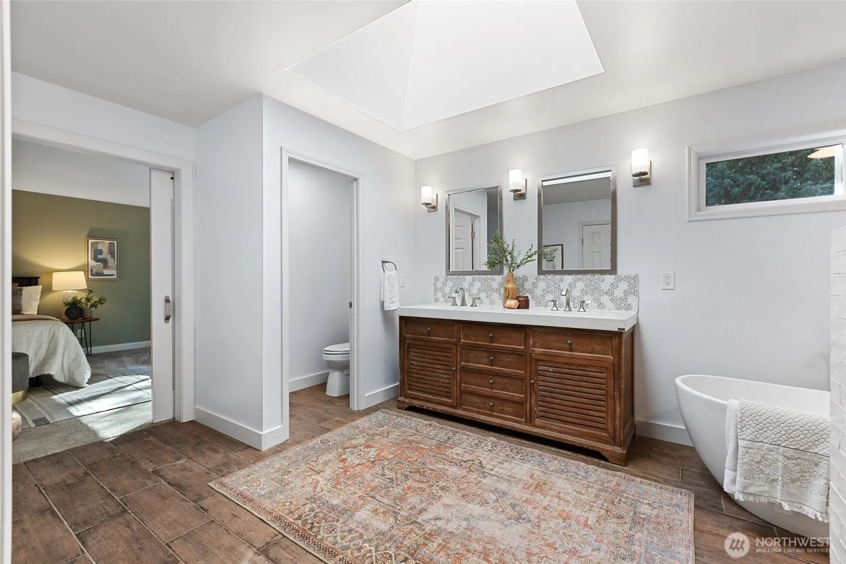 9357 221st Place NE, Redmond, WA 98053-2048