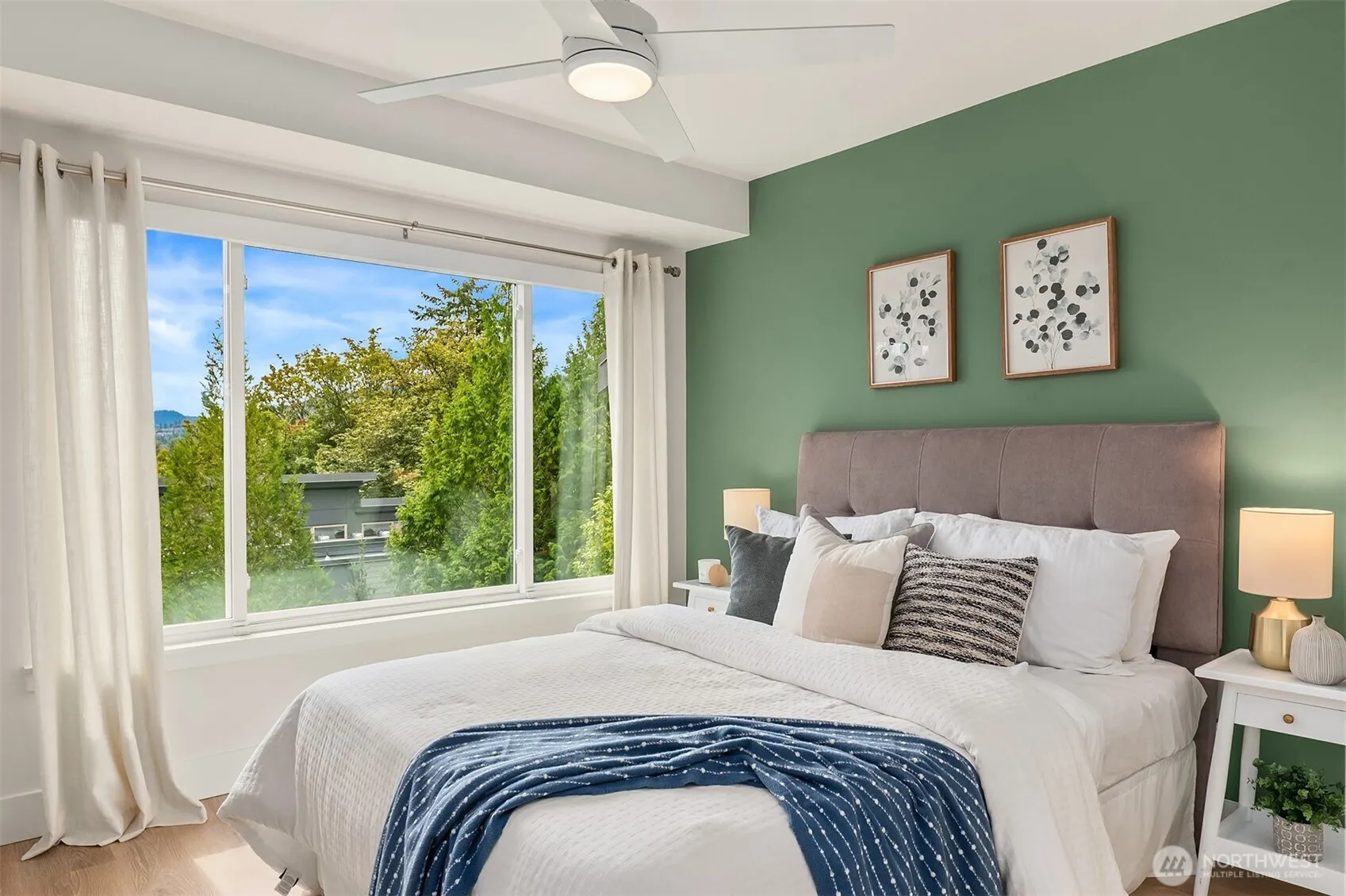 21216 SE 42nd Lane , Issaquah, WA 98029