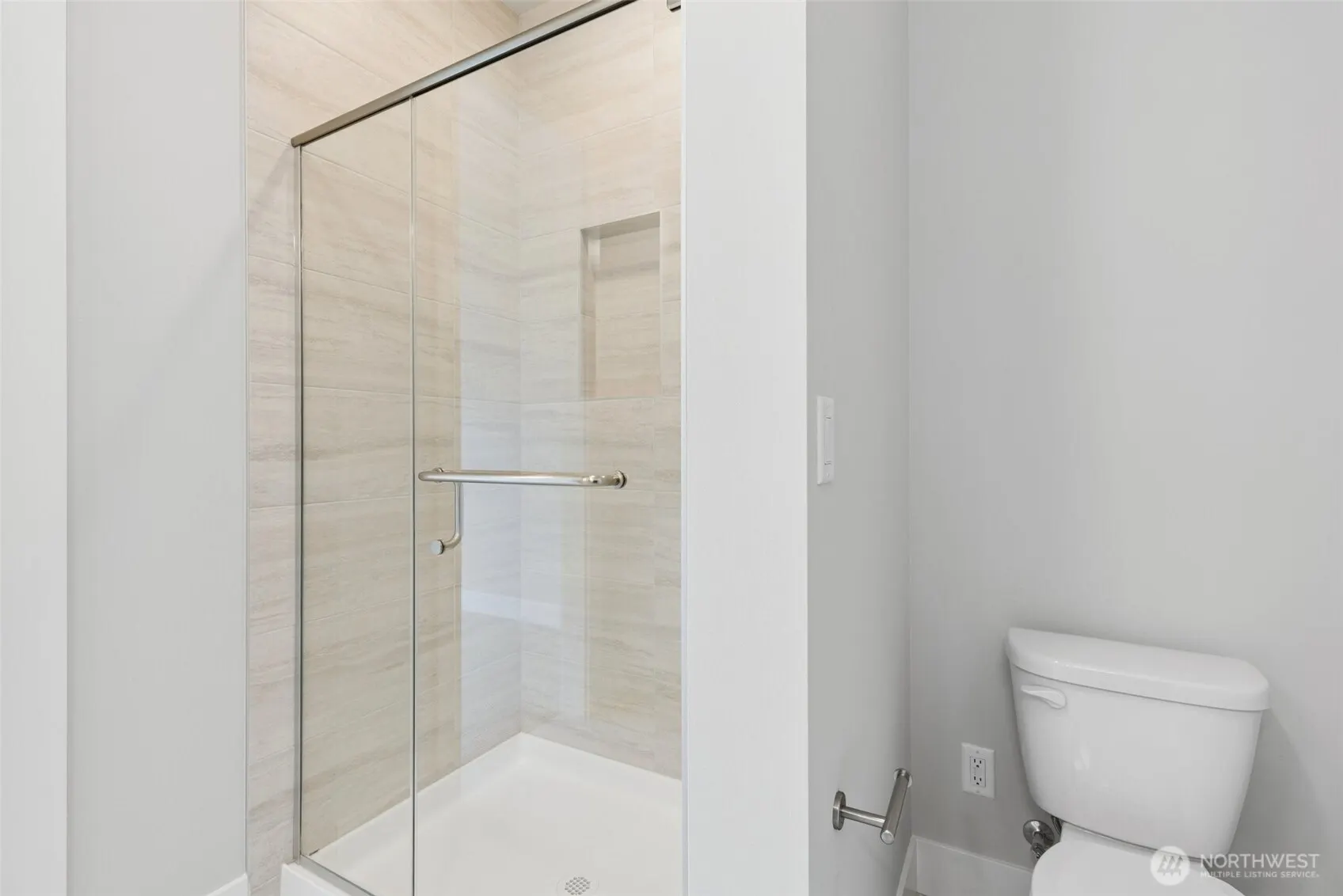 13940 NE 123rd Way #304, Redmond, WA 98052