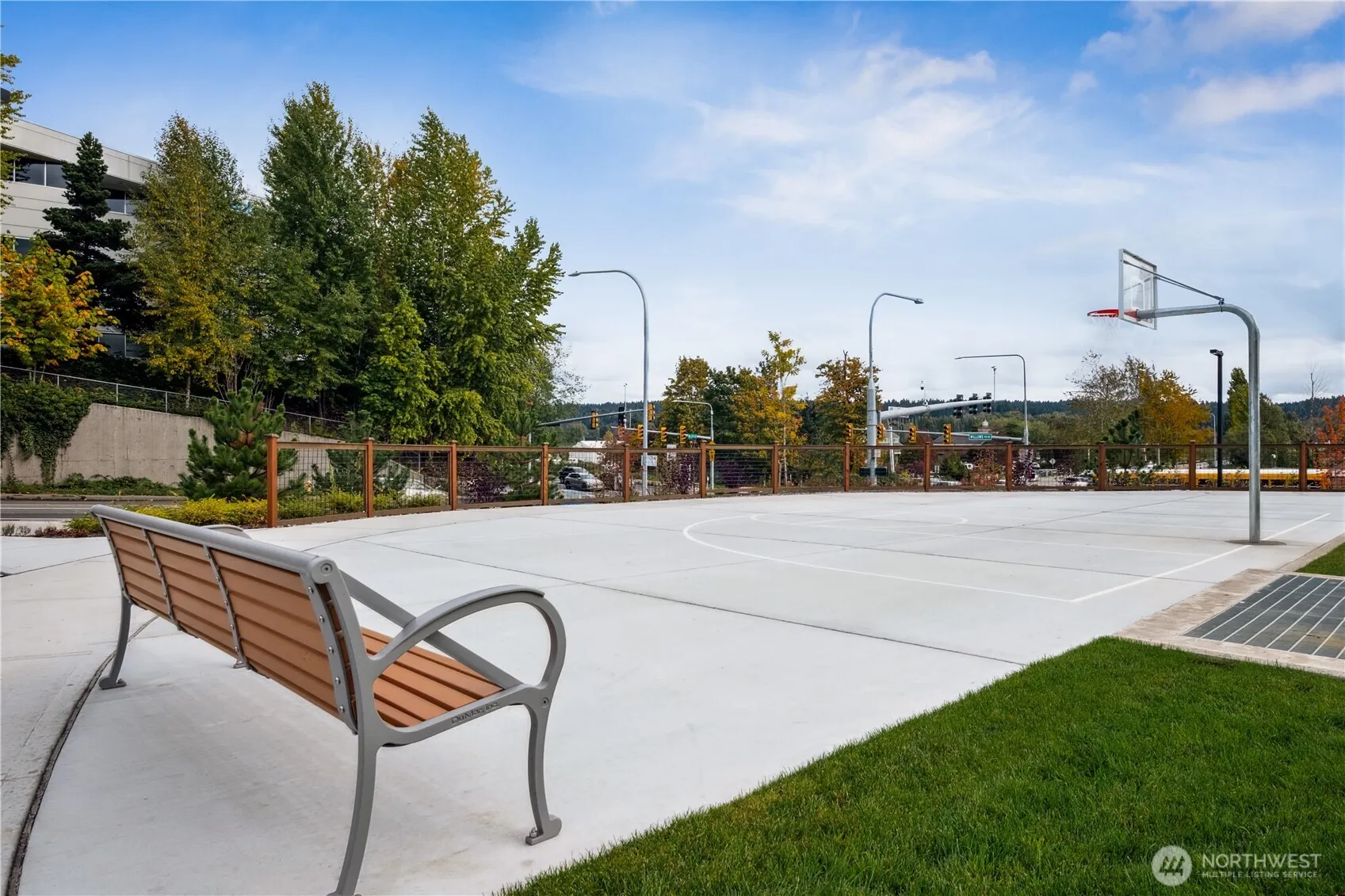 13940 NE 123rd Way #304, Redmond, WA 98052